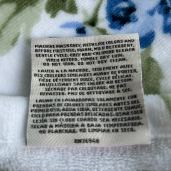 NWT Laura Ashley Bath Towel - Picture 10 of 14